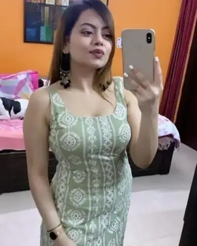 Call Girl in Chandrayangutta